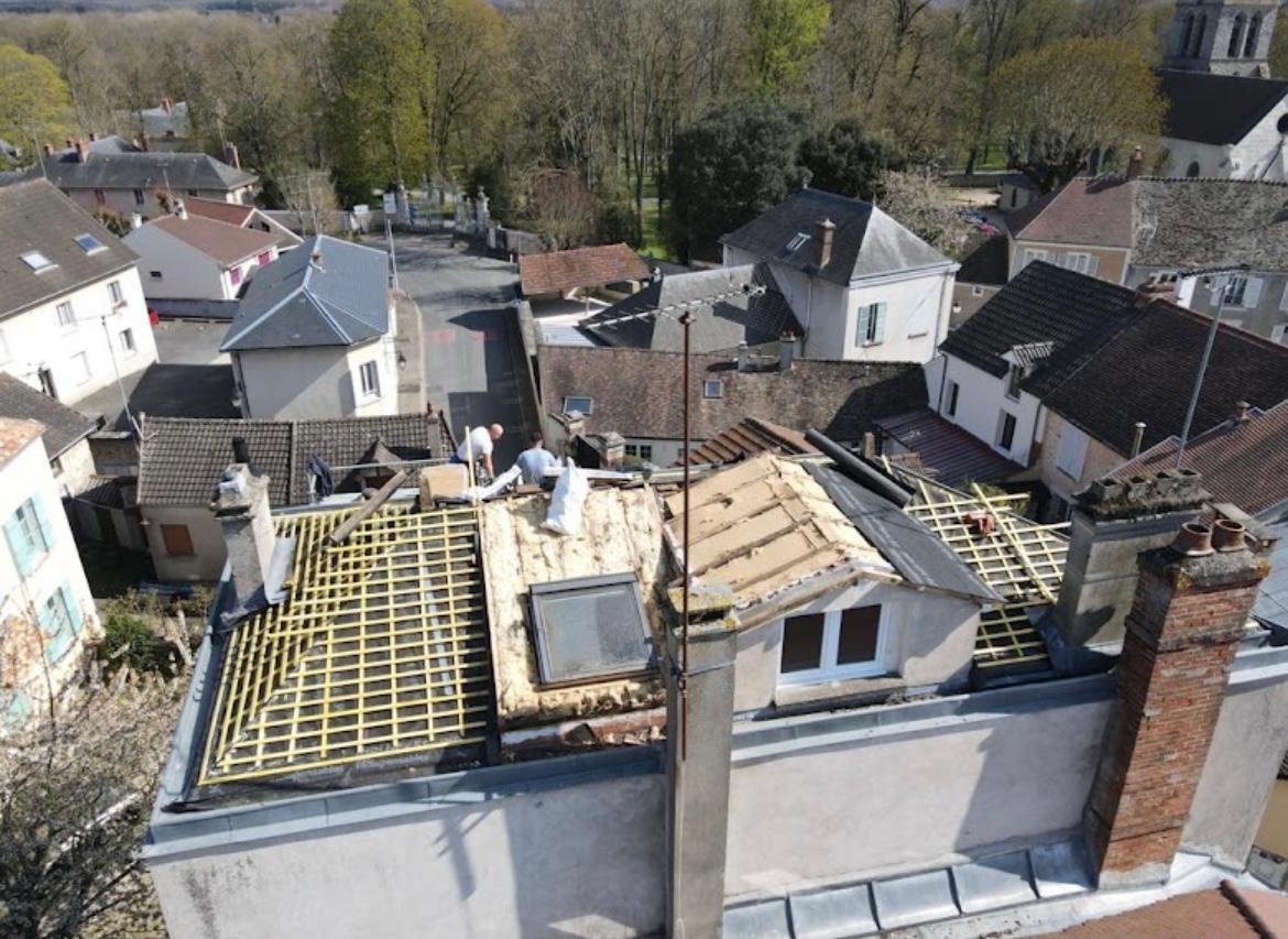 Travaux de toiture dans les Yvelines vue drone